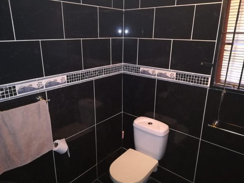 6 Bedroom Property for Sale in Bethelsdorp Eastern Cape